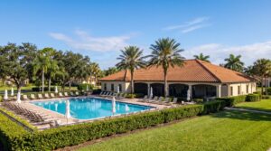 What are hoa fees in englewood?